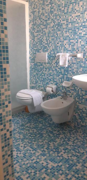 Vegan B&B Meuble Adriana Sirmione Kültér fotó