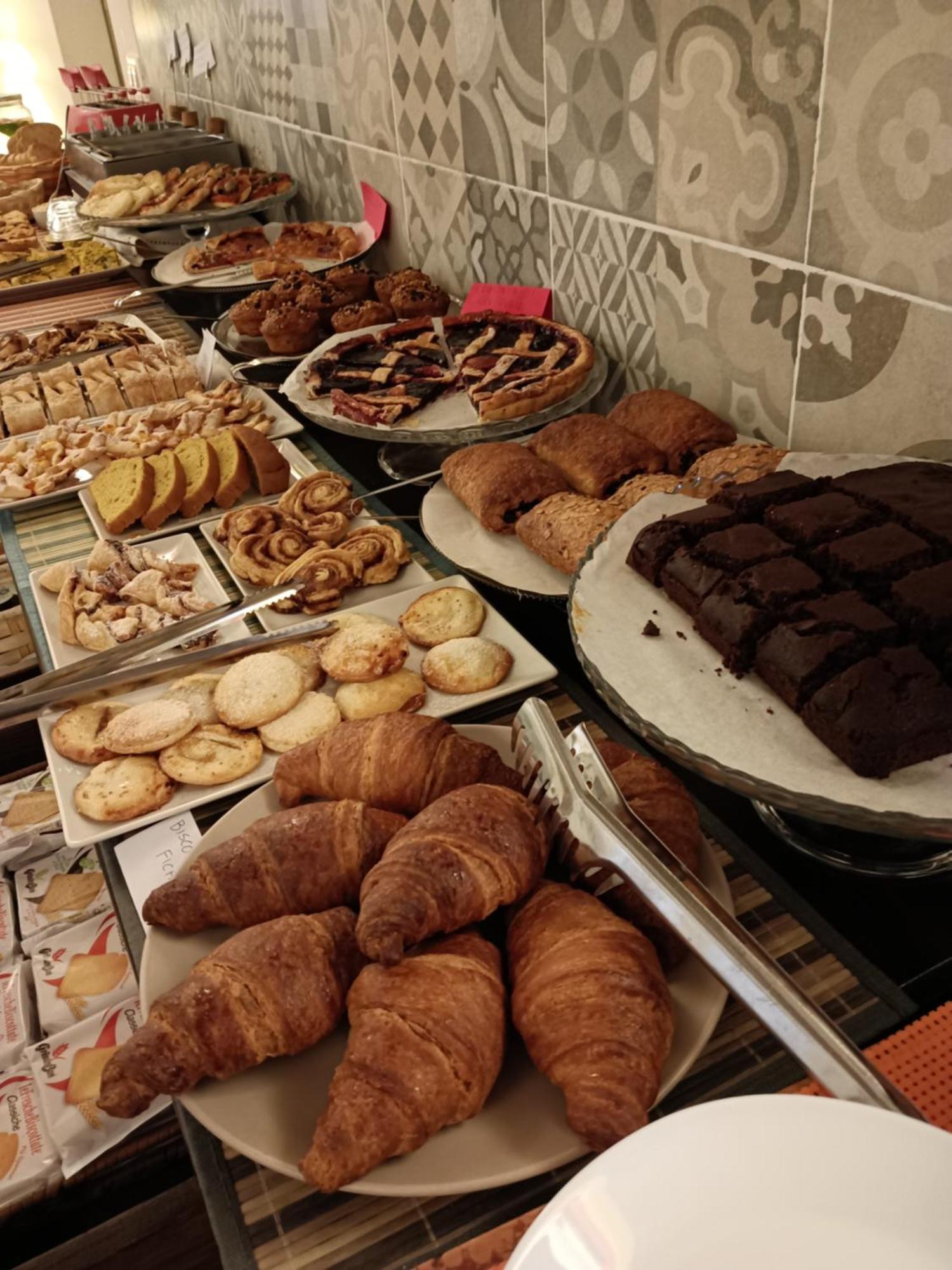Vegan B&B Meuble Adriana Sirmione Kültér fotó